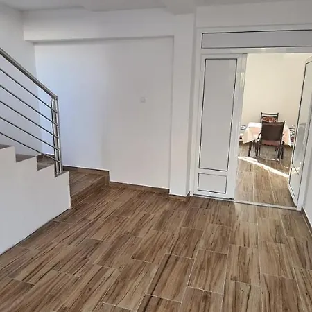 Apartment Hani *