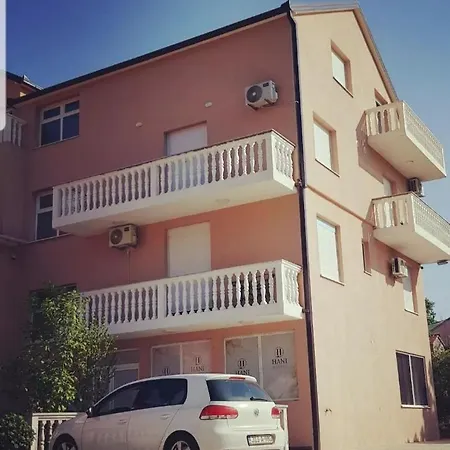 Apartment Hani *