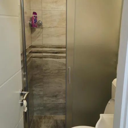 Hani تريبينيي